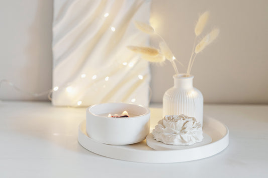 The Ultimate Winter Decor Guide with Scented Candles, Reed Diffusers, and Gypsum Elegance!