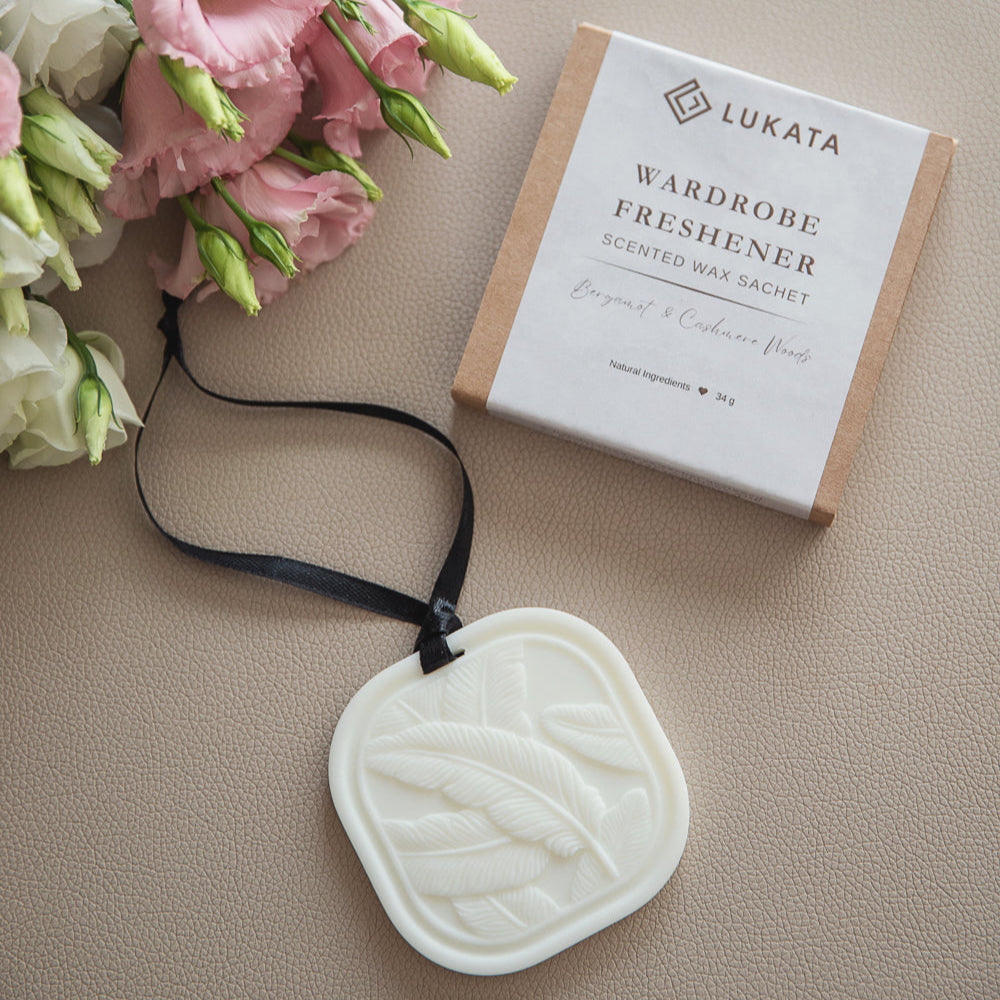 Spintos kvapukas - Kvapnaus vaško ilgalaikis oro gaiviklis spintoms, stalčiams ir mažoms patalpoms 