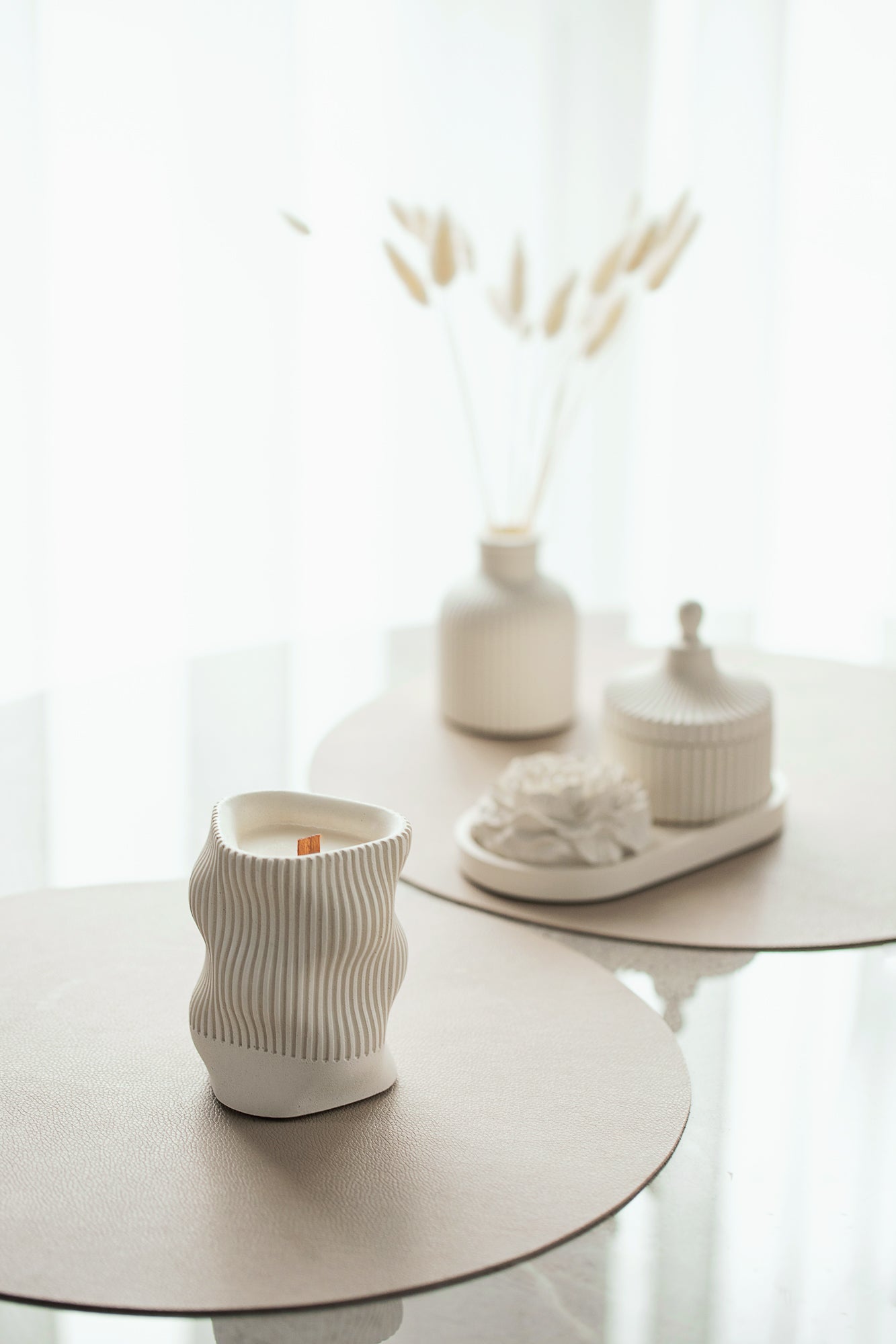 Scented Candle with Coconut Wax and Wood Wick in a Wavy Gypsum Jar