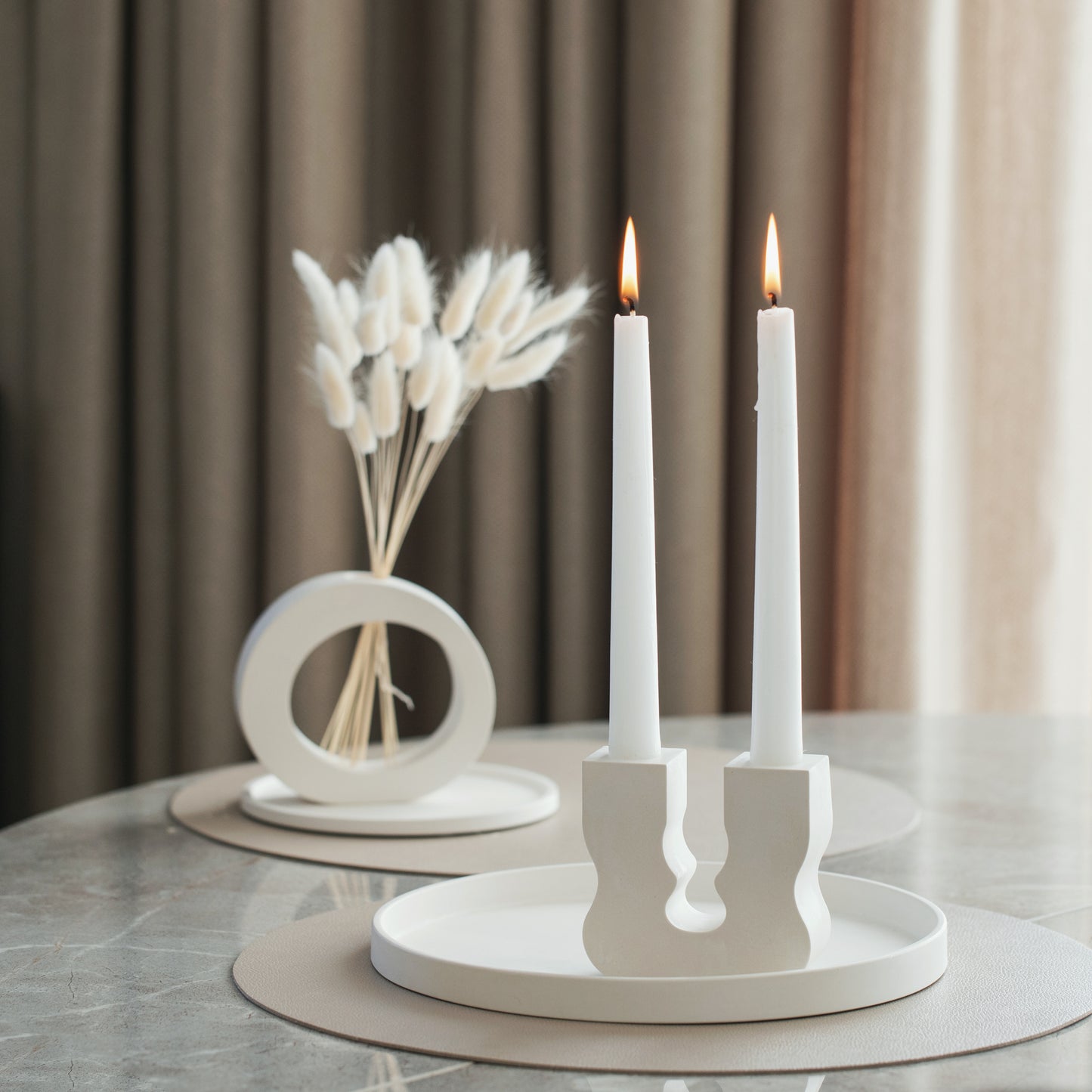 Minimal Design Candle Stick Holder – Elegant Candle Chandelier & Book Holder, Modern Tabletop Decor Accent