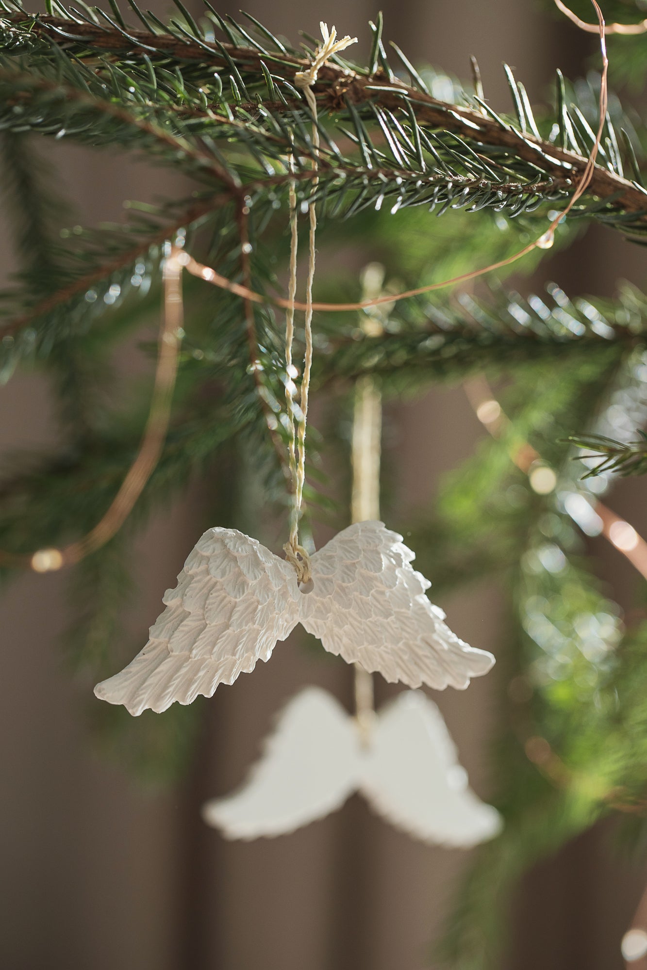 Angel Wings Ornament Set of 8 – Elegant Christmas Tree Decoration & Thoughtful Gift Idea