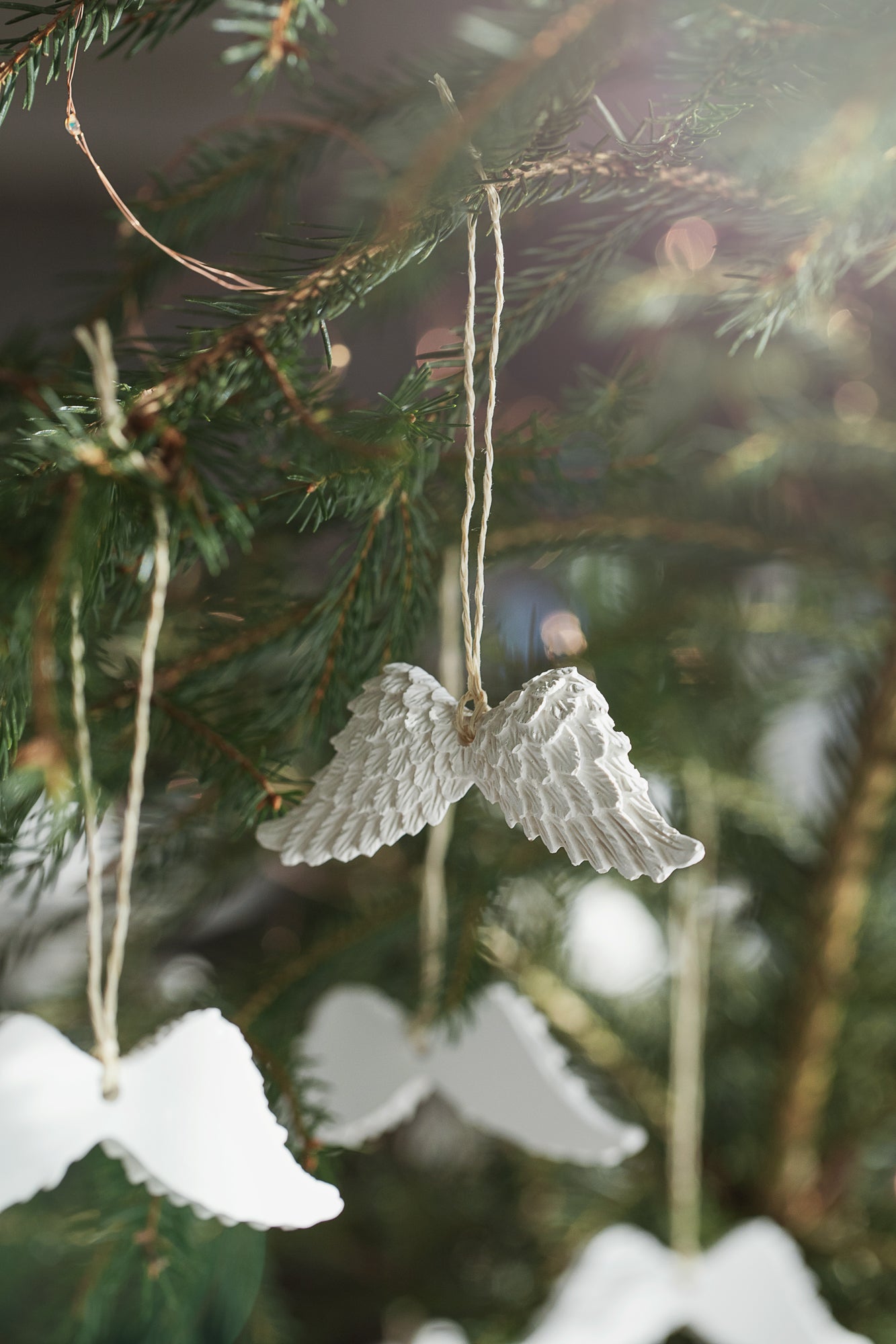 Angel Wings Ornament Set of 8 – Elegant Christmas Tree Decoration & Thoughtful Gift Idea