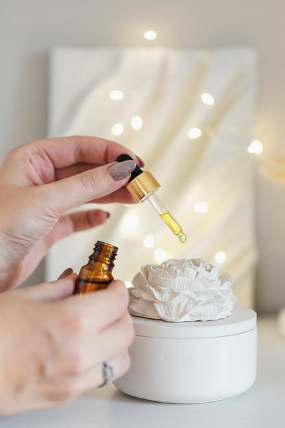 Kvepalų aliejus – 10 ml buteliukas | Ilgai išliekantis kvapas žvakėms, difuzoriams, muilams ir „pasidaryk pats“ projektams